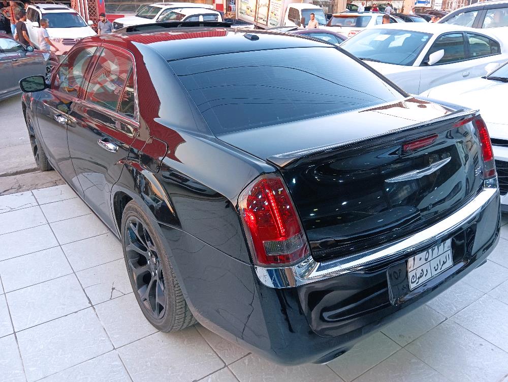 كرايسلر 300